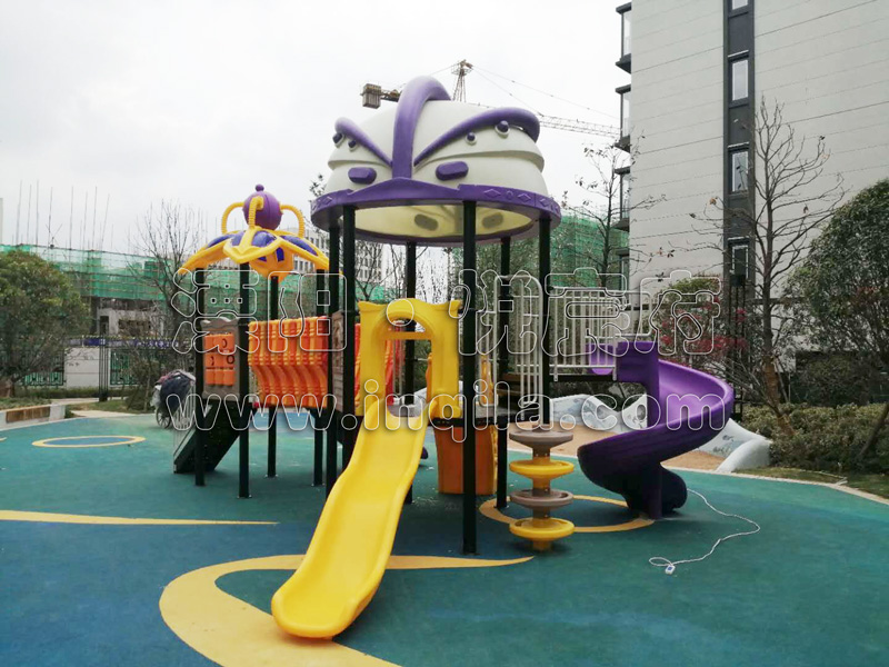 江苏溧阳悦宸府儿童塑料滑梯组合