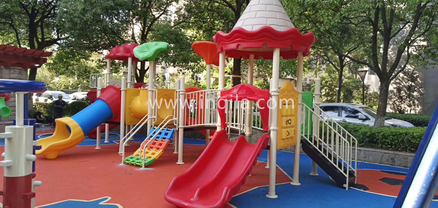 大型组合滑梯攀爬架工程案例-上海浦东旭辉·雅苑(新构想布朗熊之南美站)7.jpg