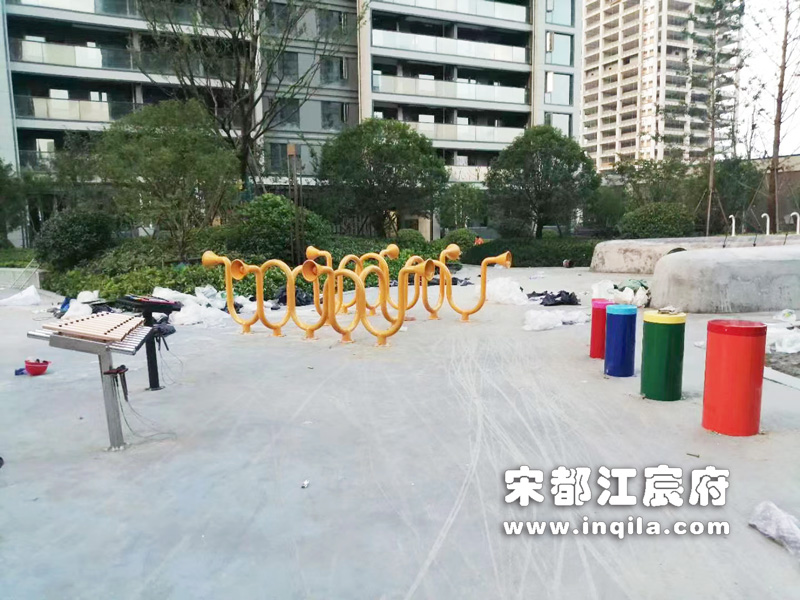 浙江杭州富阳区江宸府小区传声筒施工现场