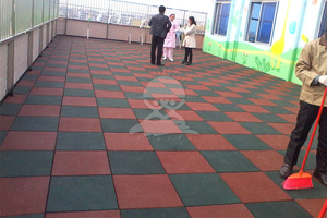 供应室外拼接塑胶安全地垫生产厂家价格YQL-D25404